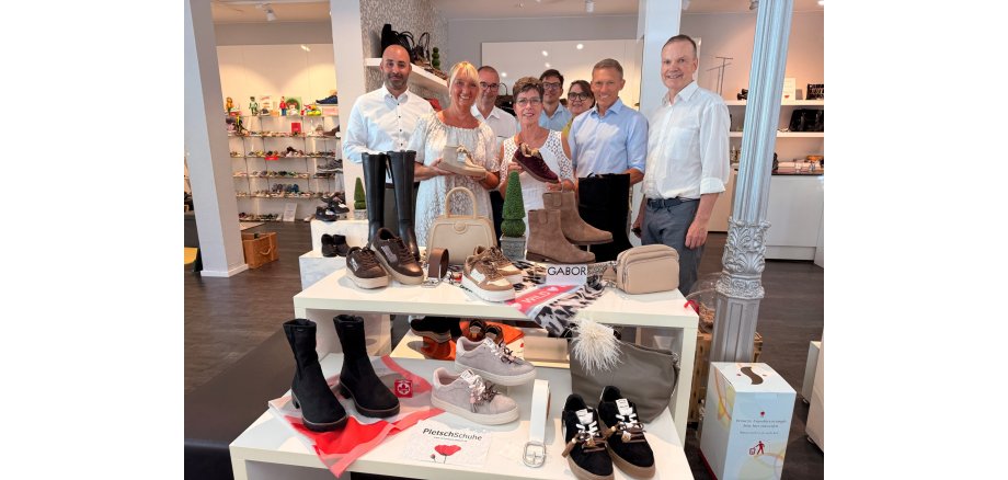Landrat besucht Schuhhaus Pletsch