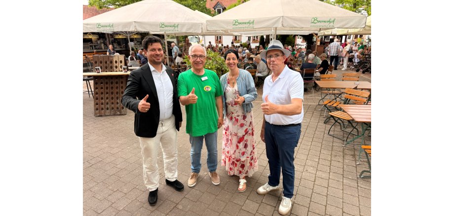 15. Waldfest alt-arm-allein