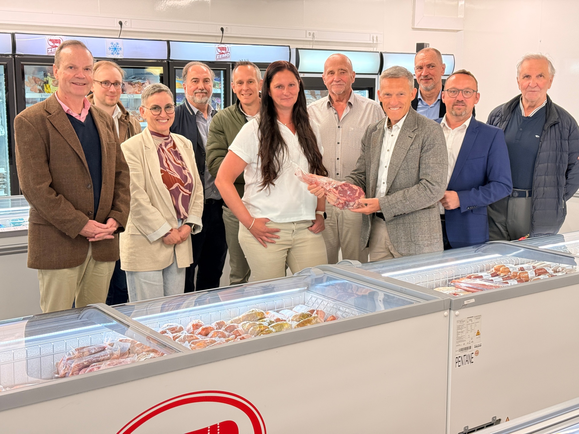 Unternehmensbesuch Landrat Leßmeister bei ZEMO